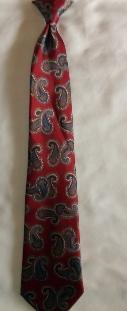 American Edition Red Paisley Mens Tie